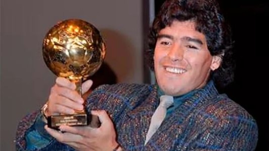 La Justicia francesa prohibió que se venda el Balón de Oro que Maradona ganó en 1986