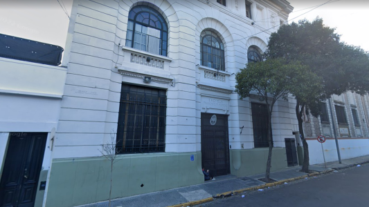 Tragedia en escuela de Barracas: obrero murió aplastado por un ascensor