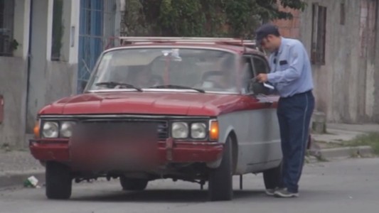 Cámara oculta: un youtuber chileno mostró cómo se pagan coimas en la Argentina