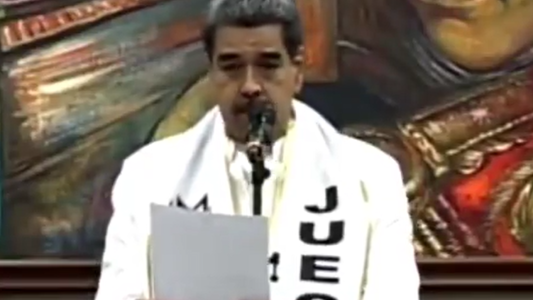 Rodeado de pastores, Maduro pidió perdón por los pecados de su Gobierno