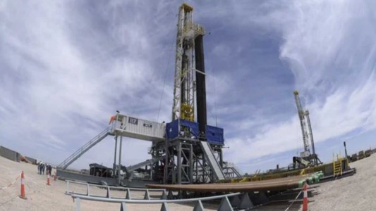 Dos provincias pugnan por una inversión millonaria que promete generar divisas a una escala inédita