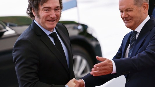 Milei se reunió con el canciller alemán Olaf Scholz durante su gira en Europa