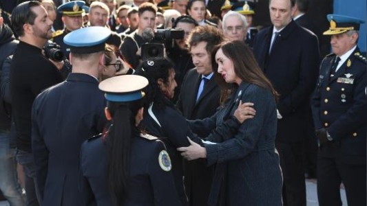Milei participó en el homenaje a los policías caídos junto a Villarruel y Bullrich