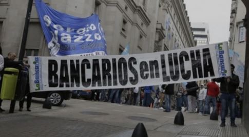 Bancarios lograron otro aumento: a cuánto se va el básico
