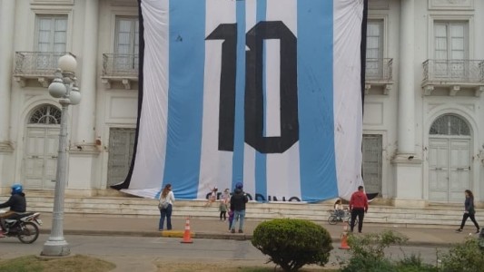 Santa Fe: La camiseta de Messi más grande del mundo está en Esperanza