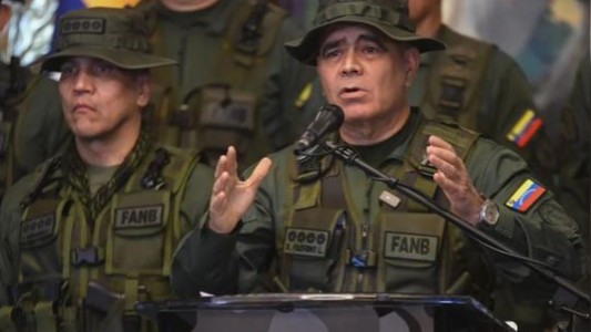 El ministro de Defensa de Venezuela denunció un intento de "golpe de estado"