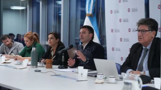 El bloque de la UCR en Diputados reclamó el "urgente tratamiento" de los decretos del Gobierno sobre la SIDE