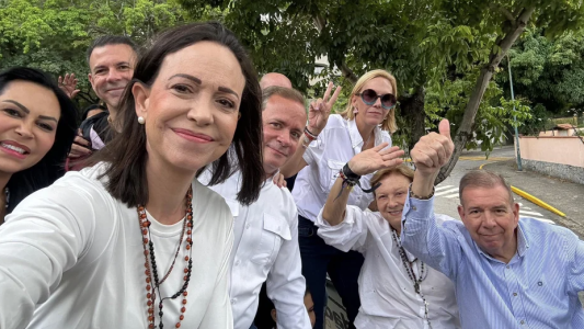 Machado y González Urrutia pasaron a la clandestinidad en medio de advertencias de Maduro