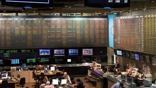 Mercados: las acciones y los bonos se recuperaron tras el derrumbe global