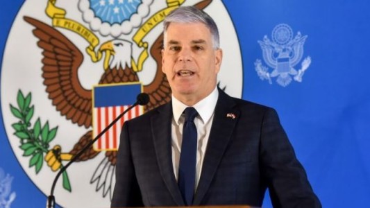 Paraguay pide la salida del embajador de los Estados Unidos