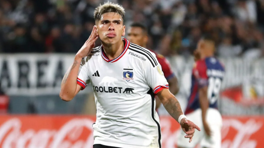 El presidente de Colo-Colo cuestionó a dirigentes de Boca: ofertaron "45 minutos antes de que cerrara el mercado de pases"