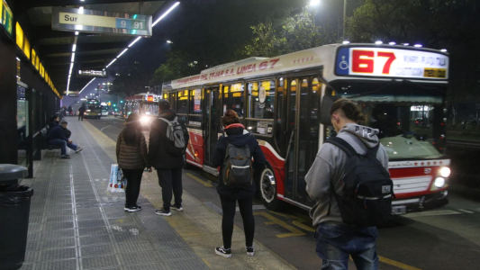 Colectivos: a pesar de la suba de tarifas, reducirán servicios nocturnos y los fines de semana en el AMBA