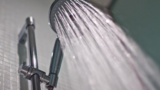 Según un estudio, bañarse todos los días podría ser perjudicial para la salud