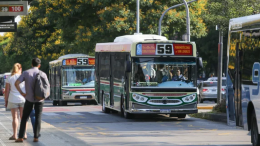 Nación traspasa la competencia total de las 31 líneas de colectivos a CABA: sin aumentos en corto plazo