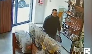 Buscan a un hombre que intentó abusar a la empleada de una vinoteca en Núñez