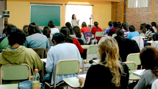 Más de 70.000 jóvenes participaron de orientaciones en la UBA