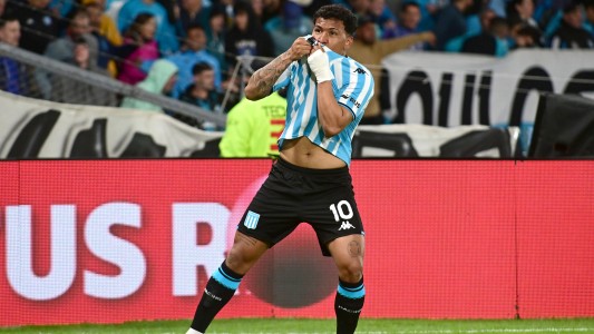 Racing le ganó a Boca y queda a seis de Vélez
