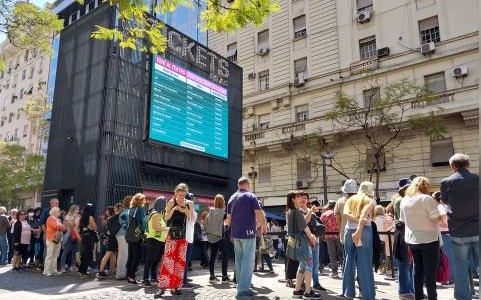 Lanzan descuentos de hasta el 90% en entradas para el teatro