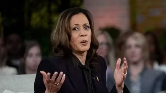Kamala Harris confesó que tiene un arma y que no dudaría en disparar si alguien entra a su casa