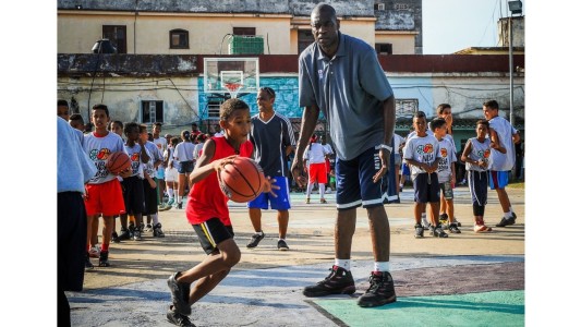 Murió a los 58 años Dikembe Mutombo, miembro del Salón de la Fama de la NBA
