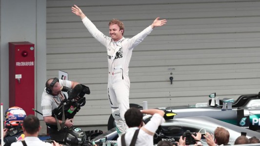 El campeón de la Fórmula Uno anunció su retiro: "Mi siguiente paso es ser padre y esposo"