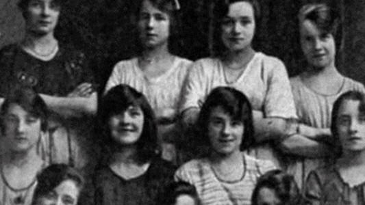 El aterrador detalle que esconde esta fotografía antigua