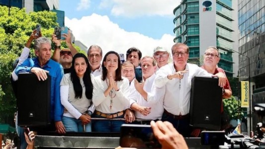 El Centro Carter presentó las actas que validan el triunfo de González Urrutia en Venezuela