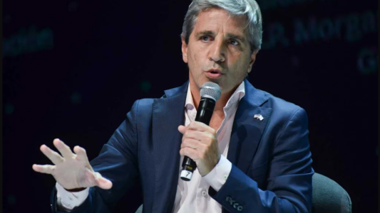 Caputo rechazó la emisión de deuda para capturar depósitos del blanqueo