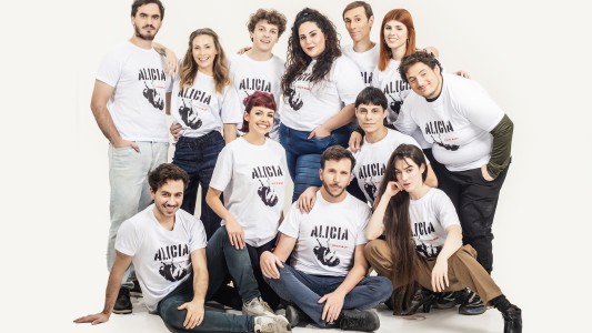 Se estrenó el musical “Alicia”, una profunda metáfora sobre resiliencia