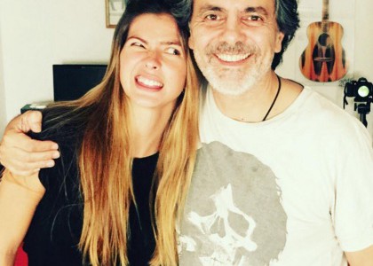 Videos: la China Suárez volvió a cantar