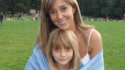 Para el Día de la Madre, Marisa Brel presenta la séptima edición de su libro "Voy a ser madre… a pesar de todo"