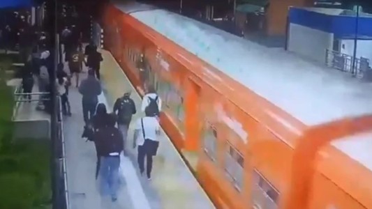 La tiraron a las vías del tren Belgrano Norte para robarle: un detenido