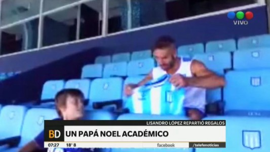 Racing: Lisandro López sorprende a un nene y le regala su camiseta