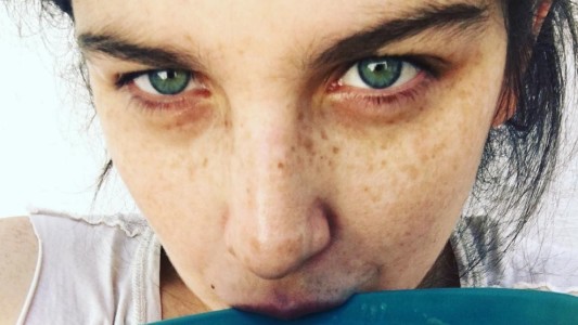 Juana Repetto se atreve a todo: fotos hot, sin maquillaje y mostrando la pancita