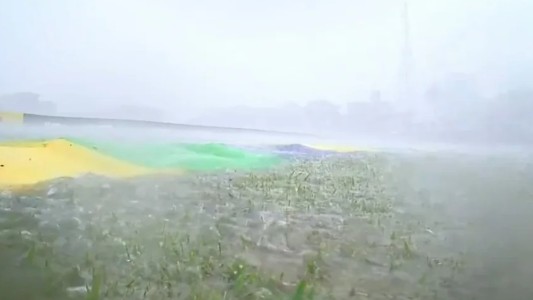 La lluvia torrencial obligó a suspender la clasificación para el Gran Premio de Brasil