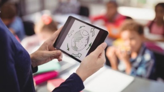 Cinco tendencias pedagógicas y tecnológicas que redefinirán la educación en 2025