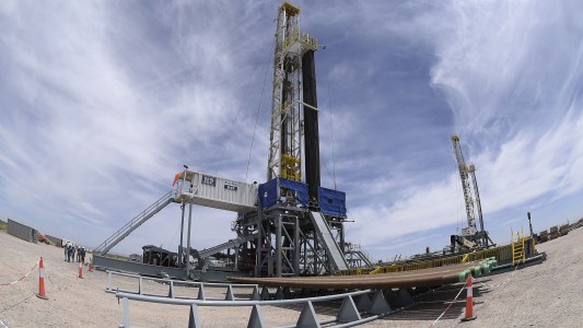 El potencial de Vaca Muerta: proyectan un superávit energético de 30.000 millones de dólares para 2030