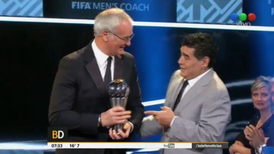 Maradona fue la gran atracción de la gala de FIFA