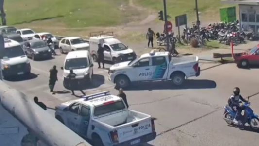 Policía se enfrentó con cuatro delincuentes: tres detenidos y uno murió