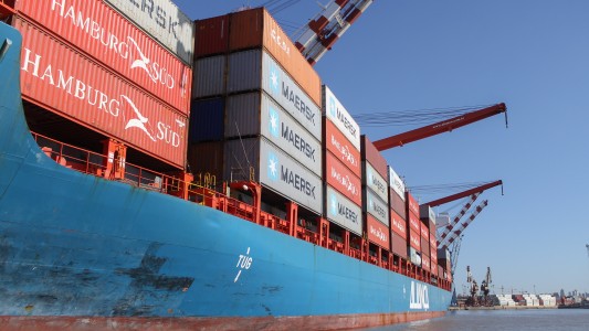 El Gobierno deja de cobrar el 95% del impuesto PAIS a las importaciones