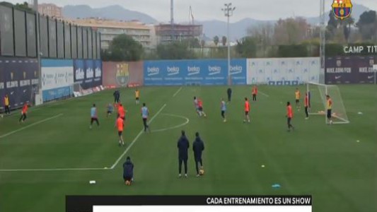 La magia de Messi en el entrenamiento de Barcelona