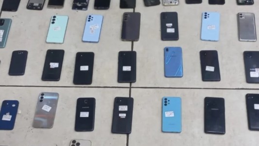 Allanamiento en galería de Once por venta de celulares robados y productos falsificados