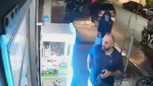 Un hombre fue asesinado dentro de un kiosco en Recoleta