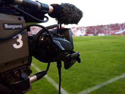 Principio de acuerdo para que empiece el fútbol y se firme la televisación