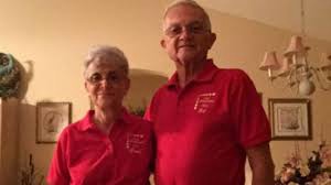 La pareja que está casada hace 52 años y combina sus ropas todos los días