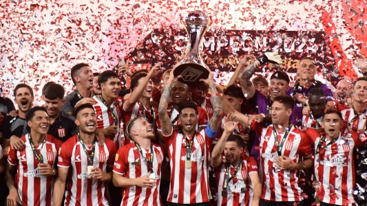 Estudiantes goleó a 3-0 a Vélez y se quedó con el Trofeo de Campeones
