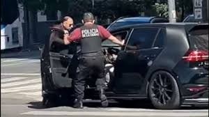 Se escapó de un control policial en Villa Urquiza y fue identificado por videos en redes sociales