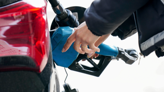 Ya anunciaron el primer aumento en el precio de la nafta de 2025: "No es una mala noticia para los consumidores"