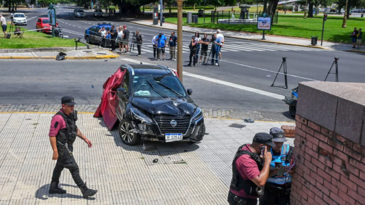 Atropelló a una pareja de turistas en pleno Recoleta: el hombre murió y la mujer está grave