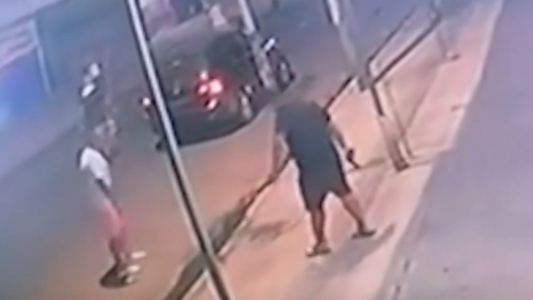 Policía de civil manejaba de contramano, atropelló, mató y empezó a los tiros